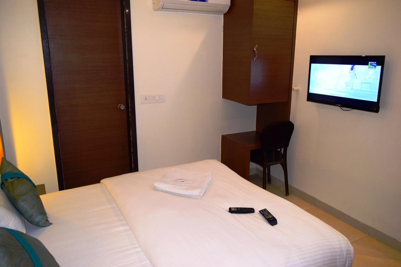 Hotel Chandragupta Ujaim Exterior foto